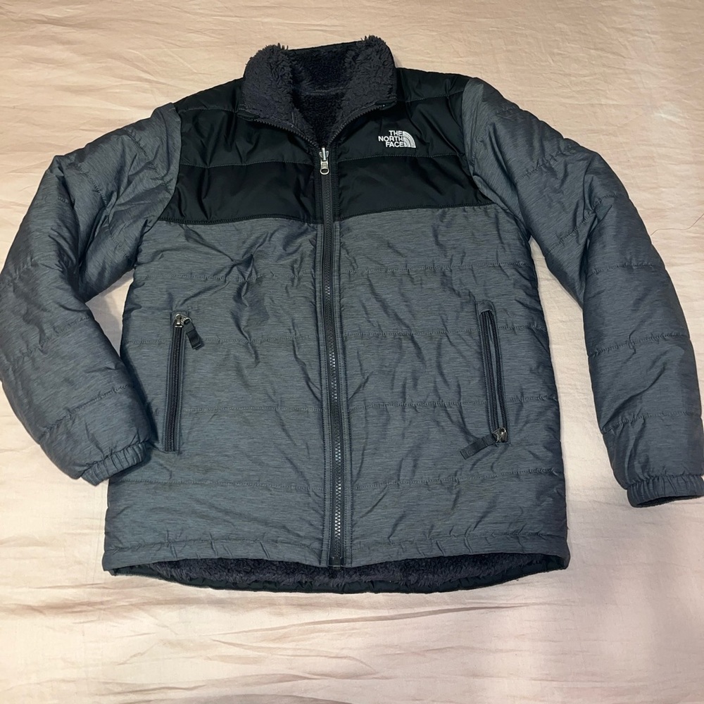 The North Face Boys Size Large REVERSIBLE winter jacket!